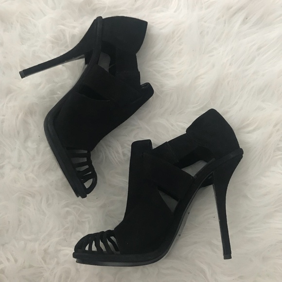 Balenciaga Shoes - 💗 Balenciaga booties